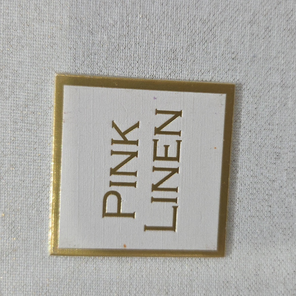 💛🔹️Pink Linen 🔹️Gold Shell Earrings - Picture 3 of 3